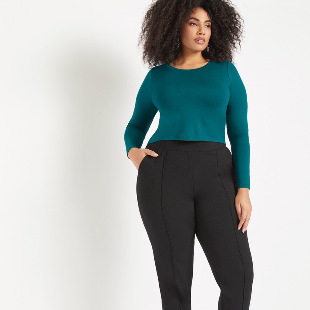 Eloquii Botanical Green Long Sleeve Crop T…
